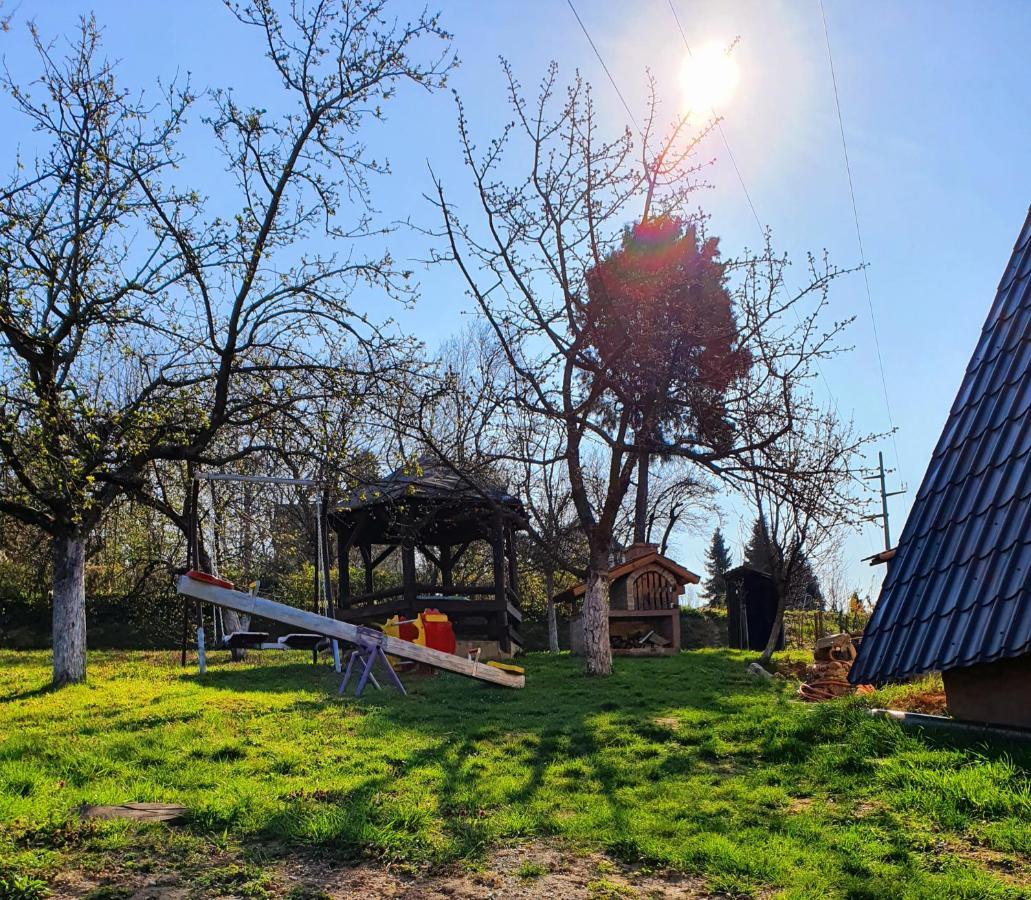 Apartmani Radakovic Vrdnik Exterior foto